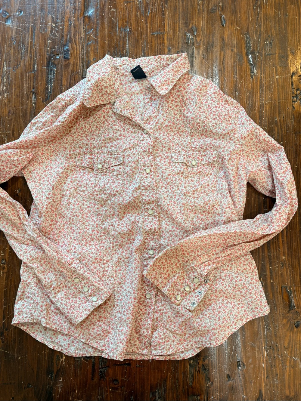 Vintage Gap Women Large Western Floral Button-Up Shirt in Soft Pink pearl snaps
